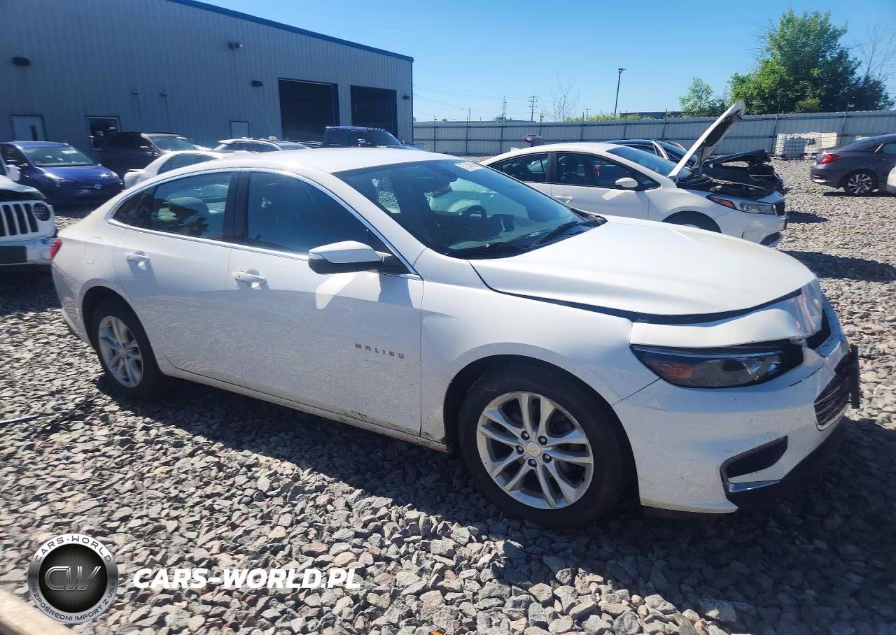 2017 Chevrolet Malibu Lt VIN:1G1ZE5ST3HF250833 - 4