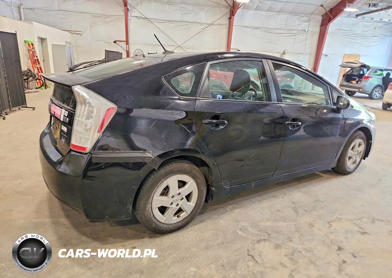 2011 Toyota Prius Three VIN:JTDKN3DU1B1376762 - 3