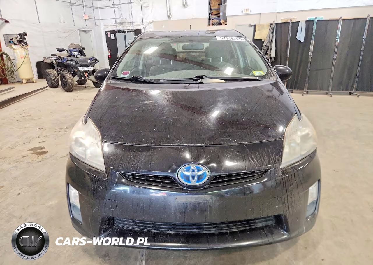 2011 Toyota Prius Three VIN:JTDKN3DU1B1376762 - 5