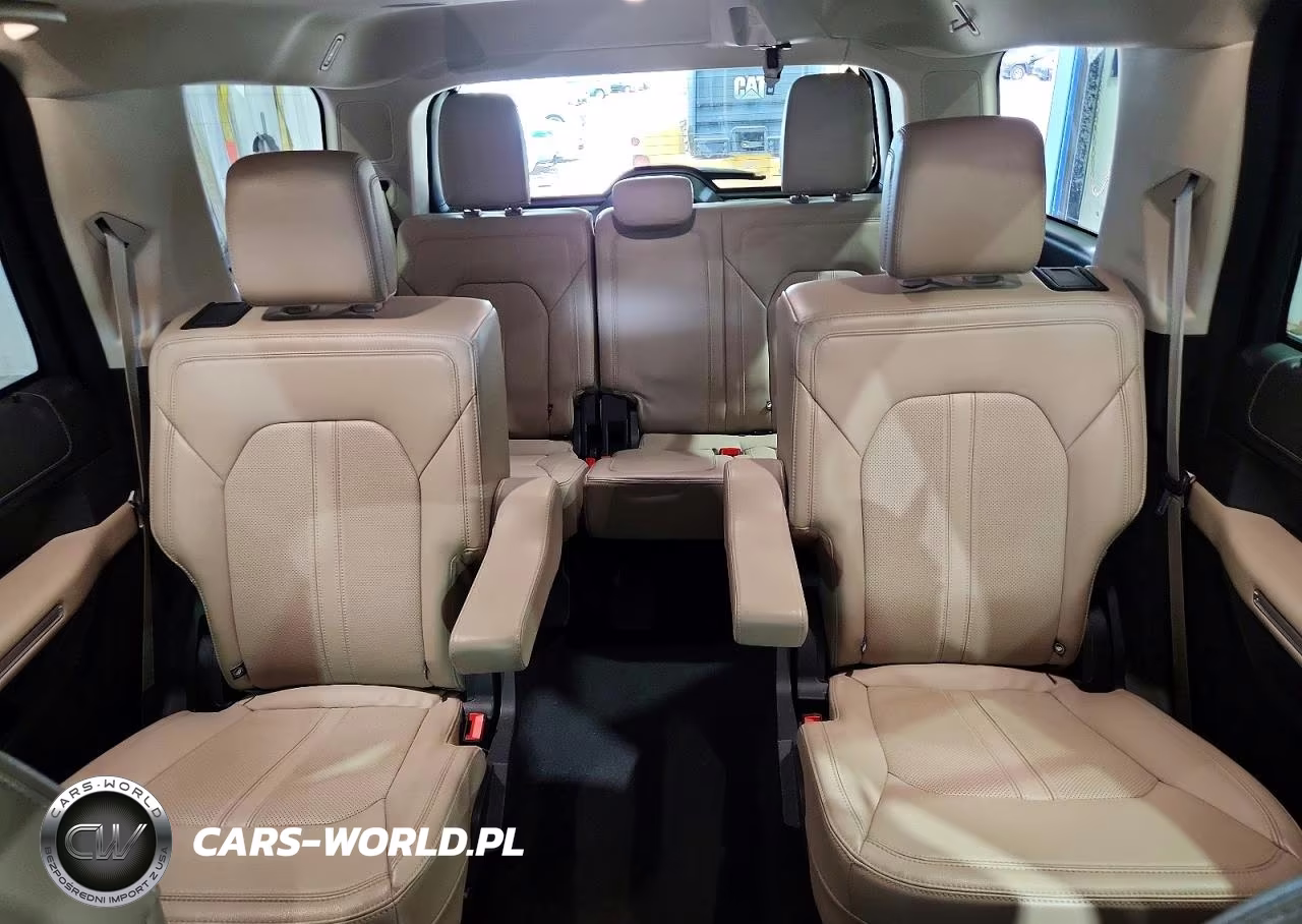 2024 Ford Expedition Limited VIN:1FMJU2A84REA51926 - 10