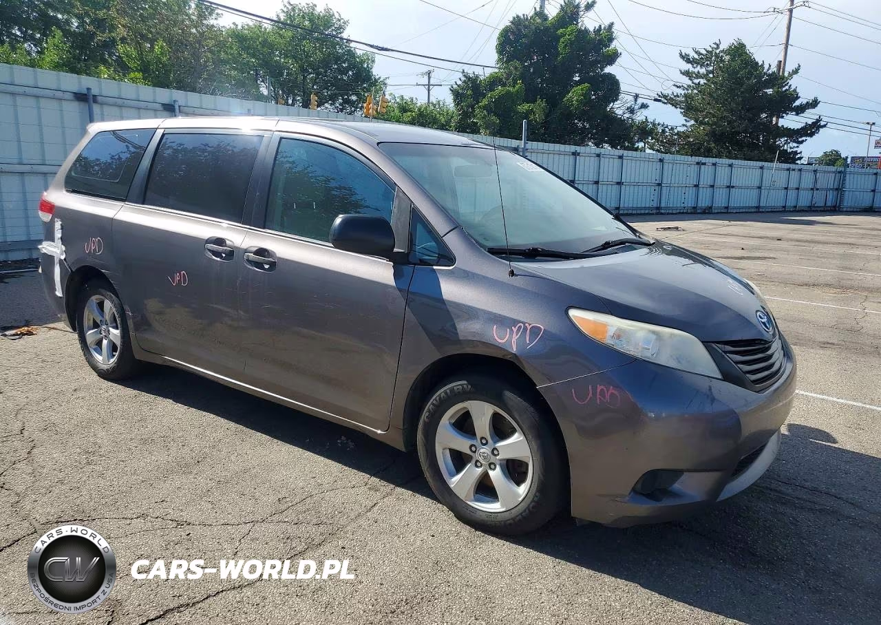 2011 Toyota Sienna Base 7-Passenger VIN:5TDZK3DC6BS045967 - 4