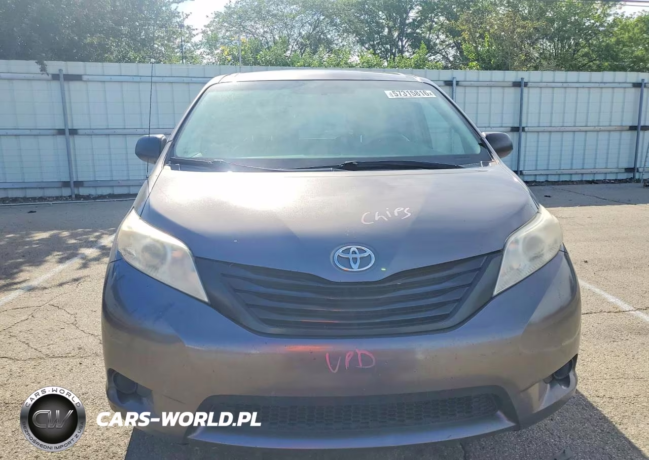 2011 Toyota Sienna Base 7-Passenger VIN:5TDZK3DC6BS045967 - 5