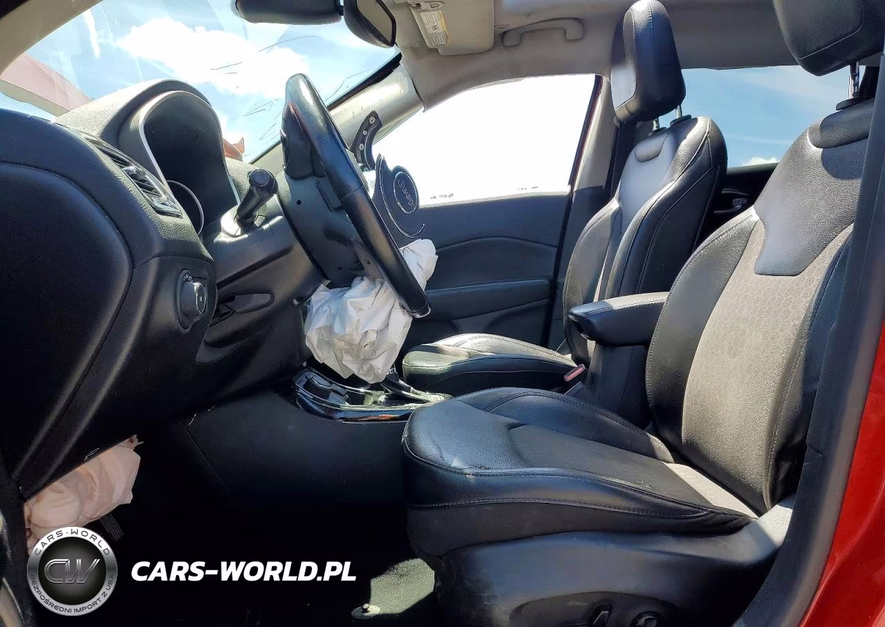 2019 Jeep Compass Latitude VIN:3C4NJDBB4KT661268 - 7