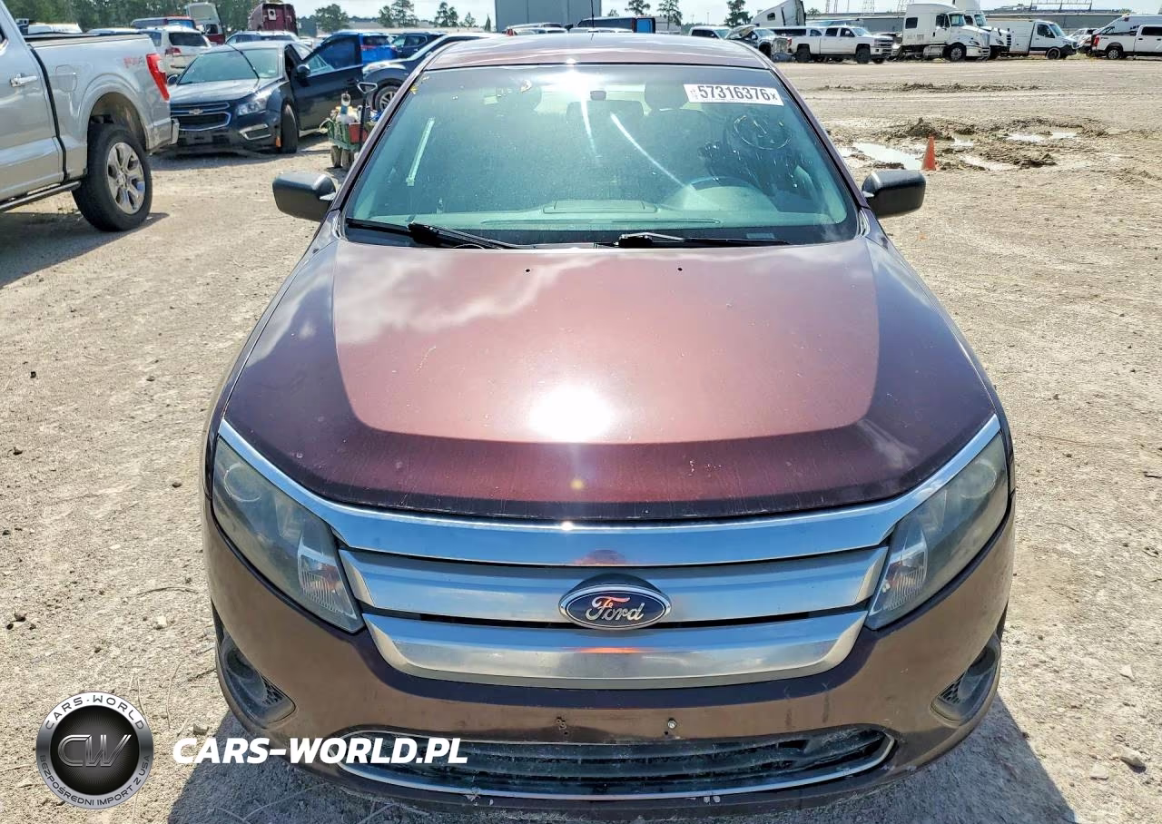 2012 Ford Fusion S VIN:3FAHP0GAXCR143657 - 5