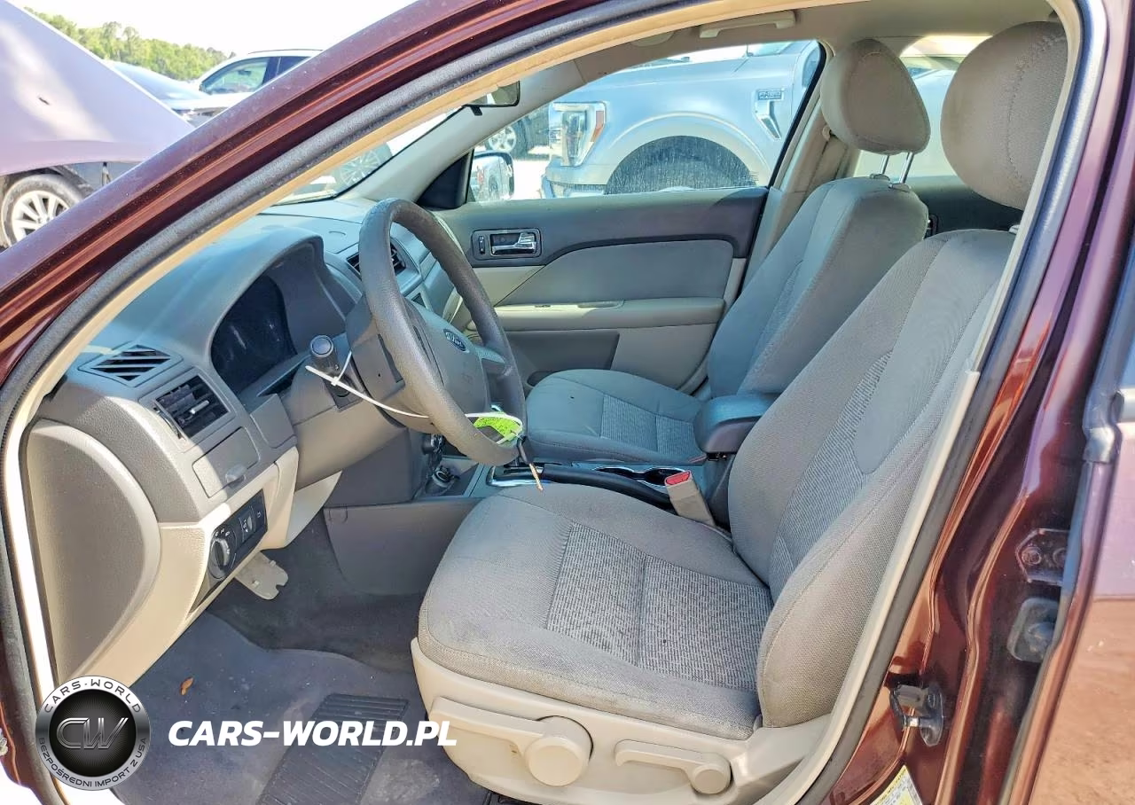 2012 Ford Fusion S VIN:3FAHP0GAXCR143657 - 7