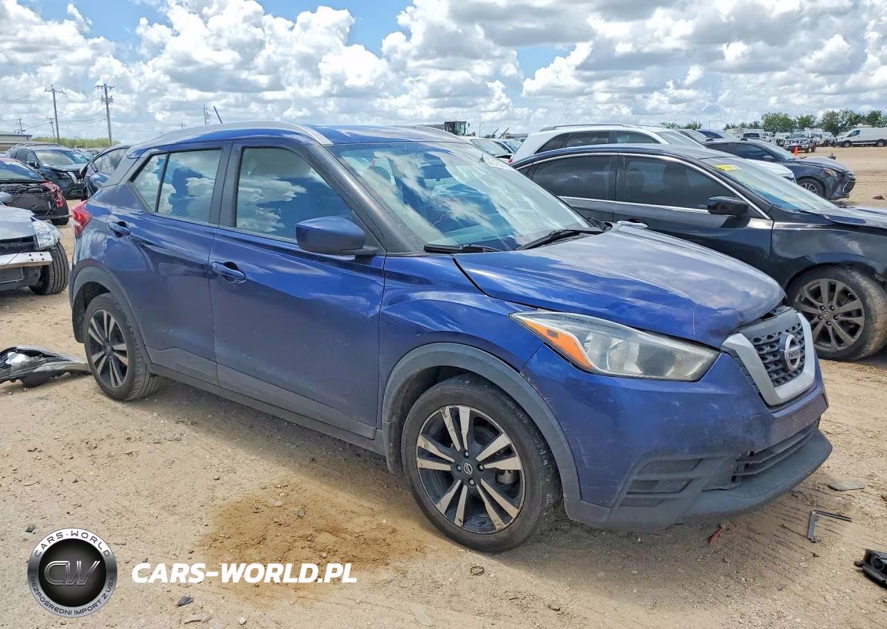 2018 Nissan Kicks Sv VIN:3N1CP5CU0JL543506 - 4