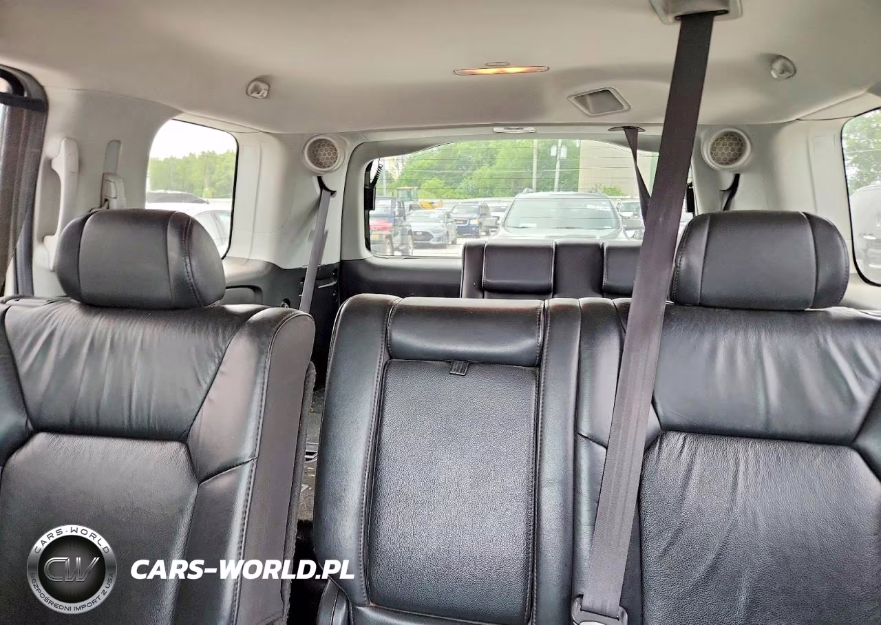 2011 Honda Pilot Touring VIN:5FNYF4H97BB505016 - 10
