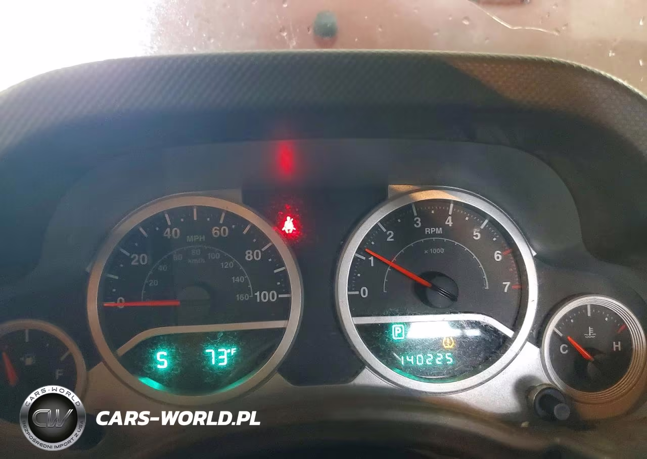 2009 Jeep Wrangler Sahara VIN:1J4FA54119L739472 - 9