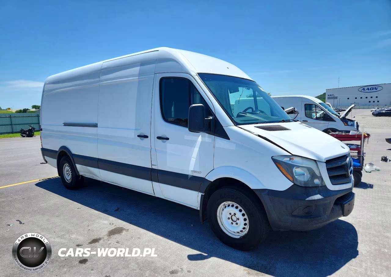 2015 Mercedes-Benz Sprinter 2500 VIN:WD3PE8DBXFP133921 - 4