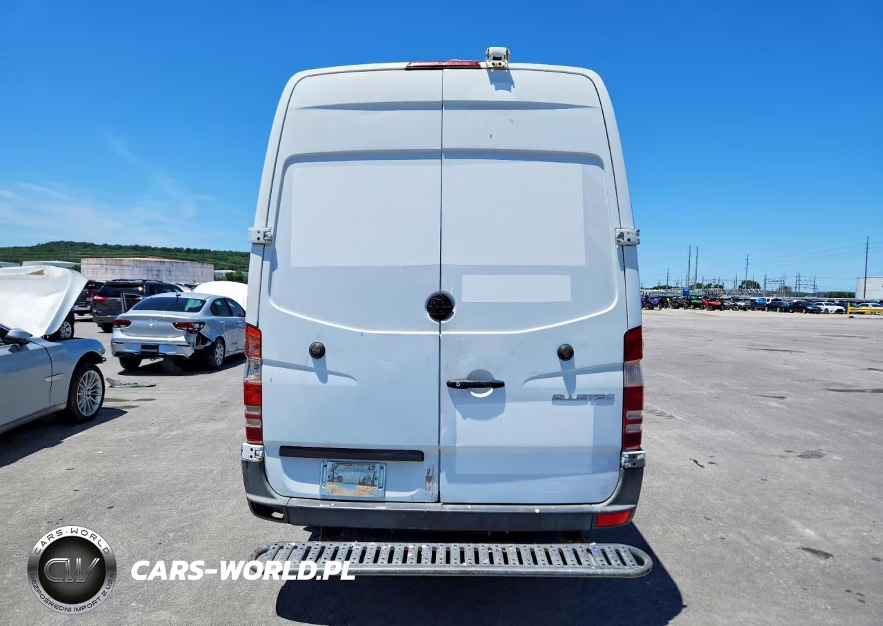 2015 Mercedes-Benz Sprinter 2500 VIN:WD3PE8DBXFP133921 - 6