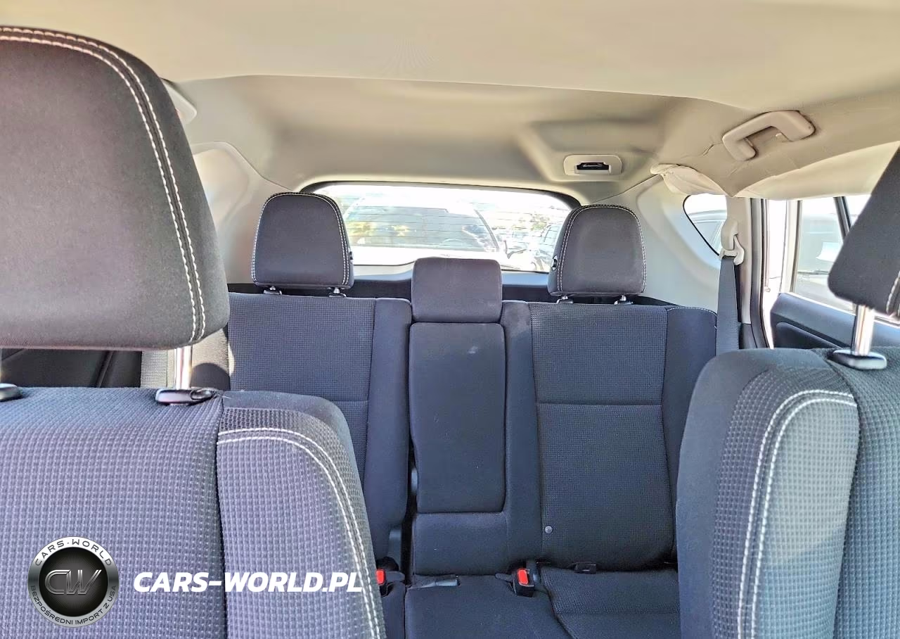 2017 Toyota Rav4 Xle VIN:2T3RFREV1HW672798 - 10
