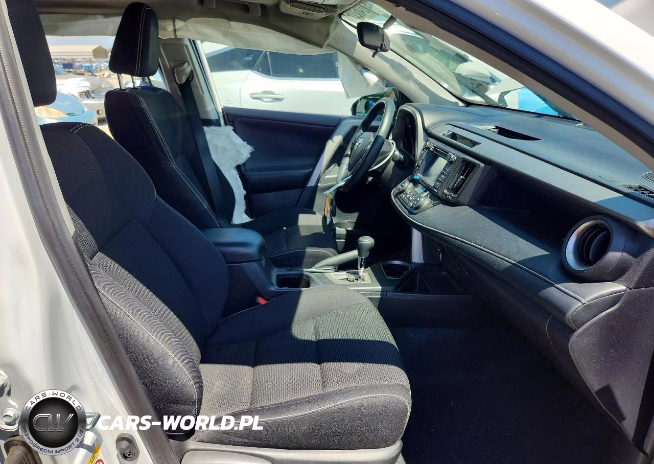 2017 Toyota Rav4 Xle VIN:2T3RFREV1HW672798 - 7