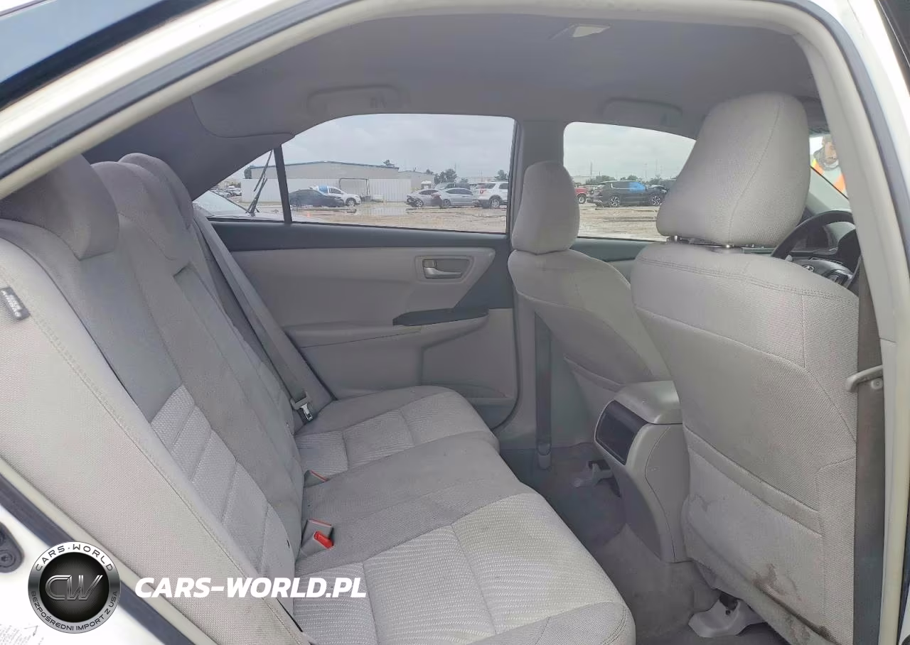 2015 Toyota Camry Le VIN:4T4BF1FK6FR457646 - 10