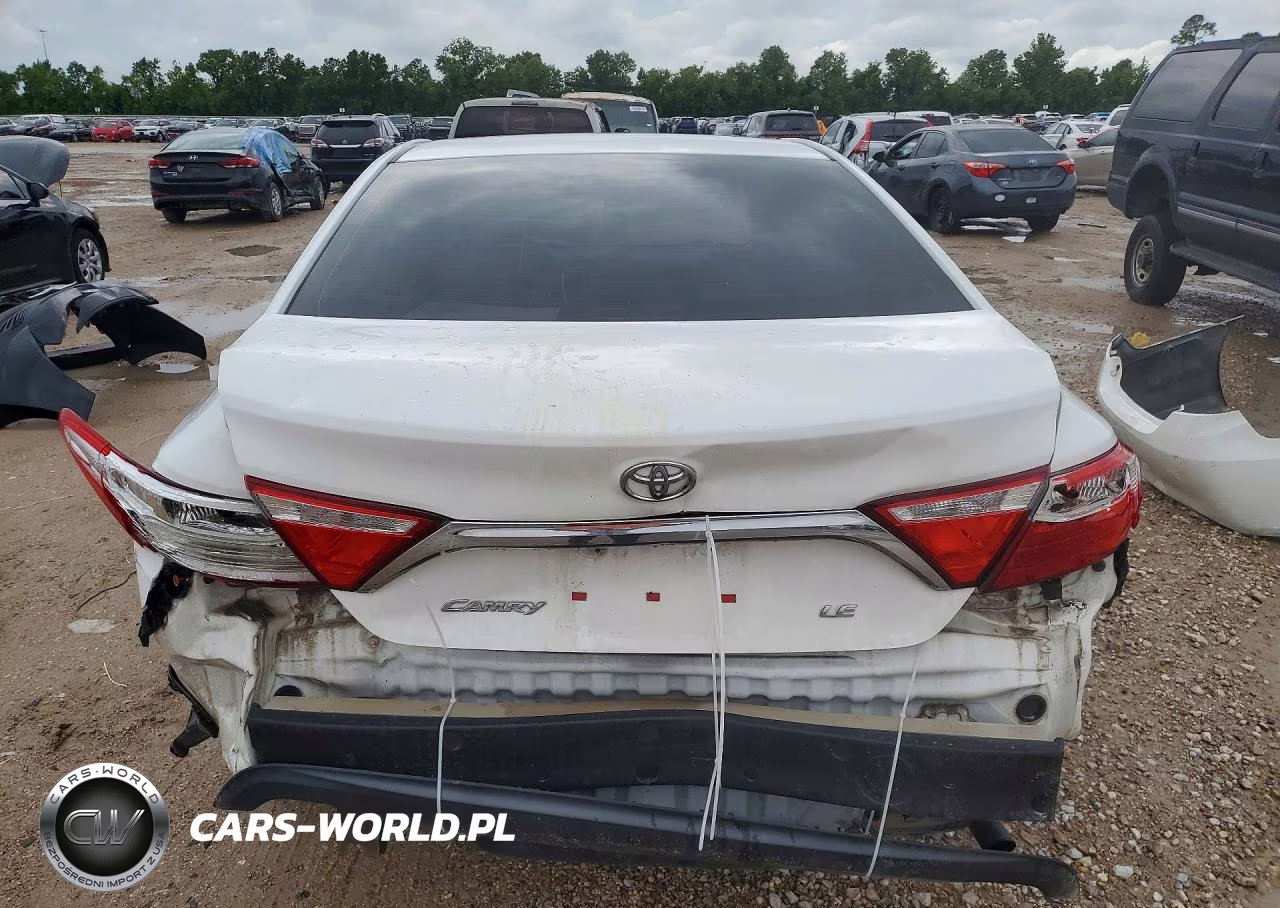 2015 Toyota Camry Le VIN:4T4BF1FK6FR457646 - 6