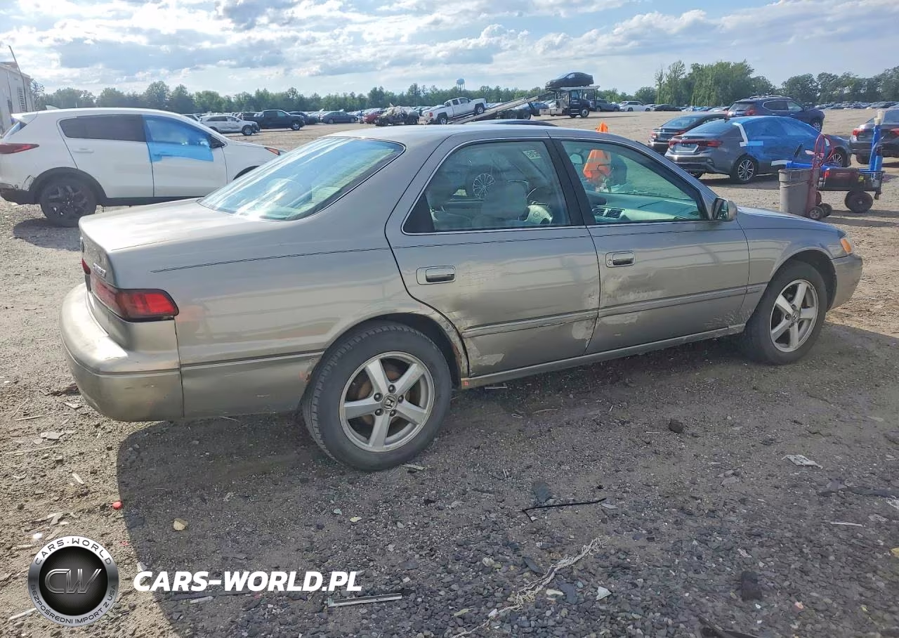 1998 Toyota Camry Le VIN:JT2BG22K0W0257644 - 3