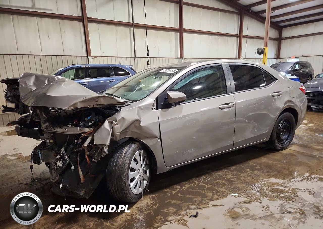 2015 Toyota Corolla Le – zdjęcie 1 z 13