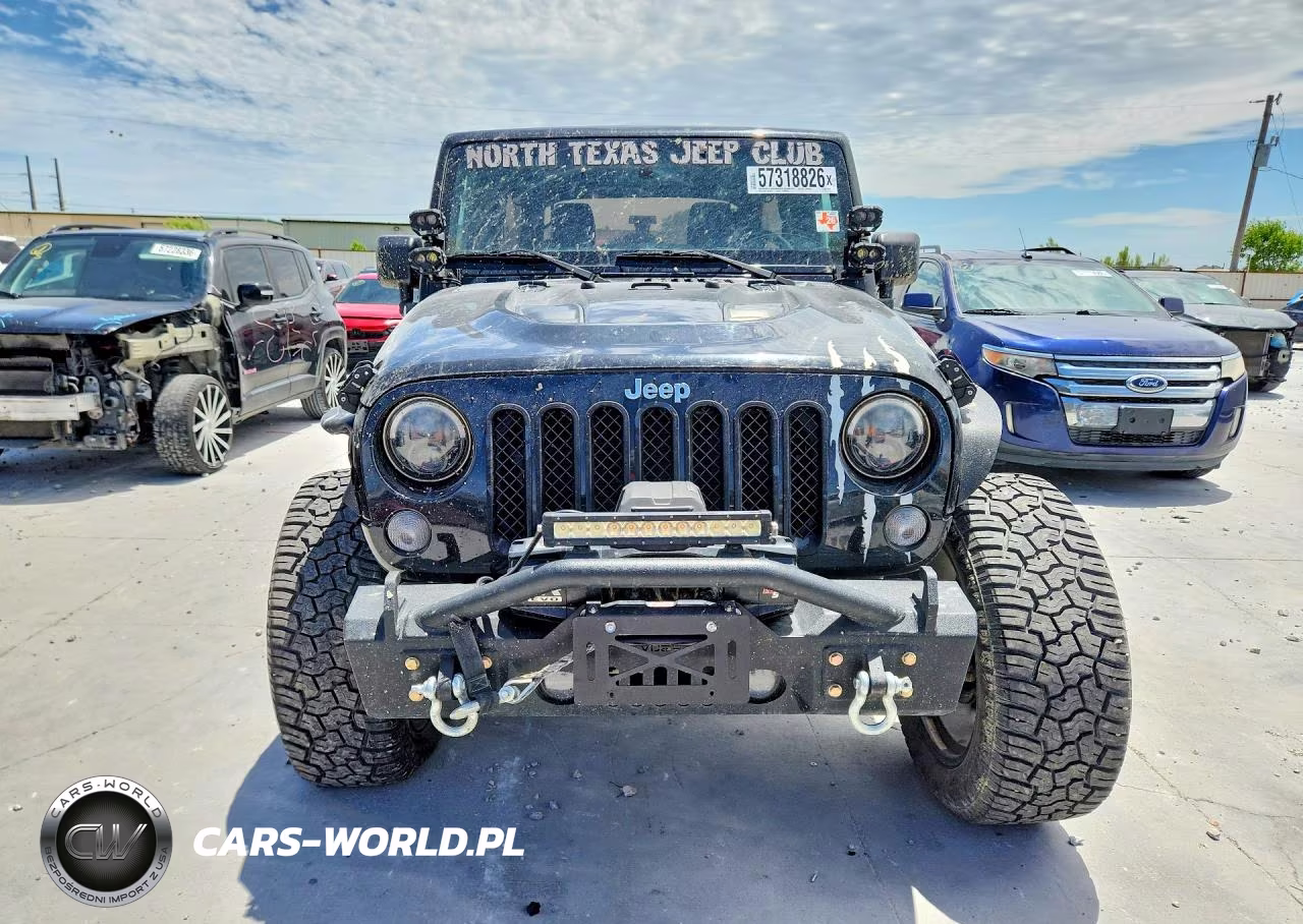 2015 Jeep Wrangler Unlimited Rubicon VIN:1C4HJWFG2FL725792 - 5