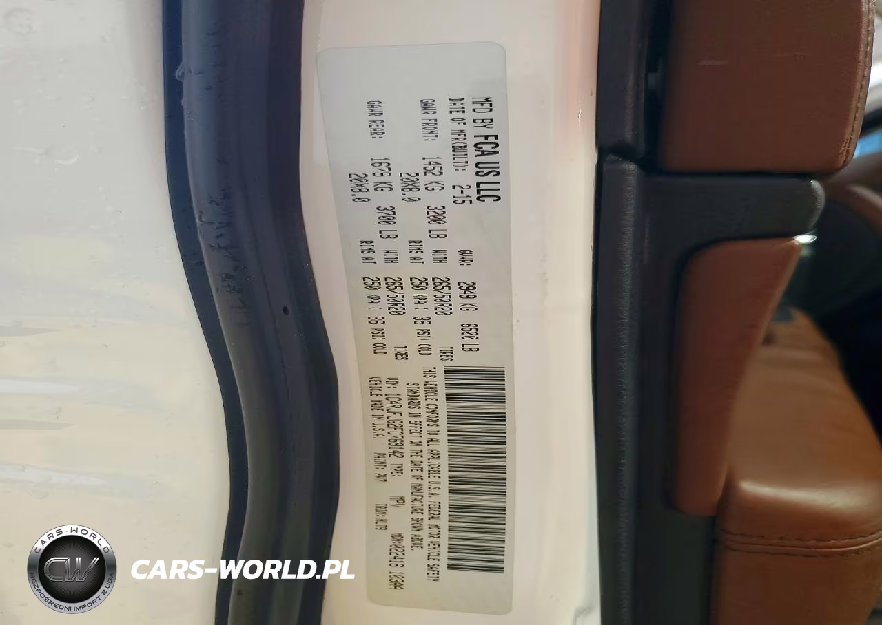 2015 Jeep Grand Cherokee Summit VIN:1C4RJFJG2FC769142 - 14