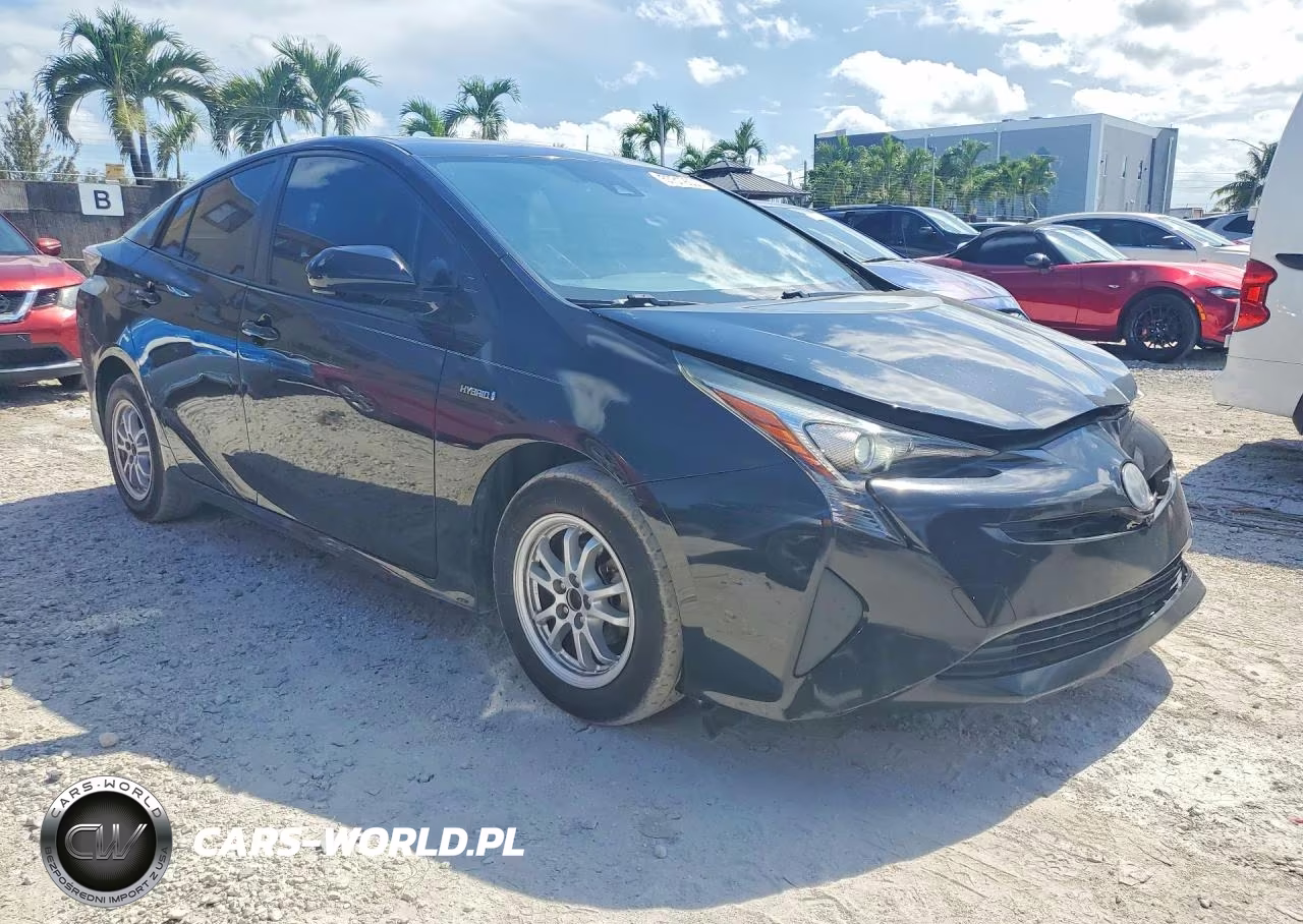 2016 Toyota Prius Four VIN:JTDKARFUXG3021645 - 4