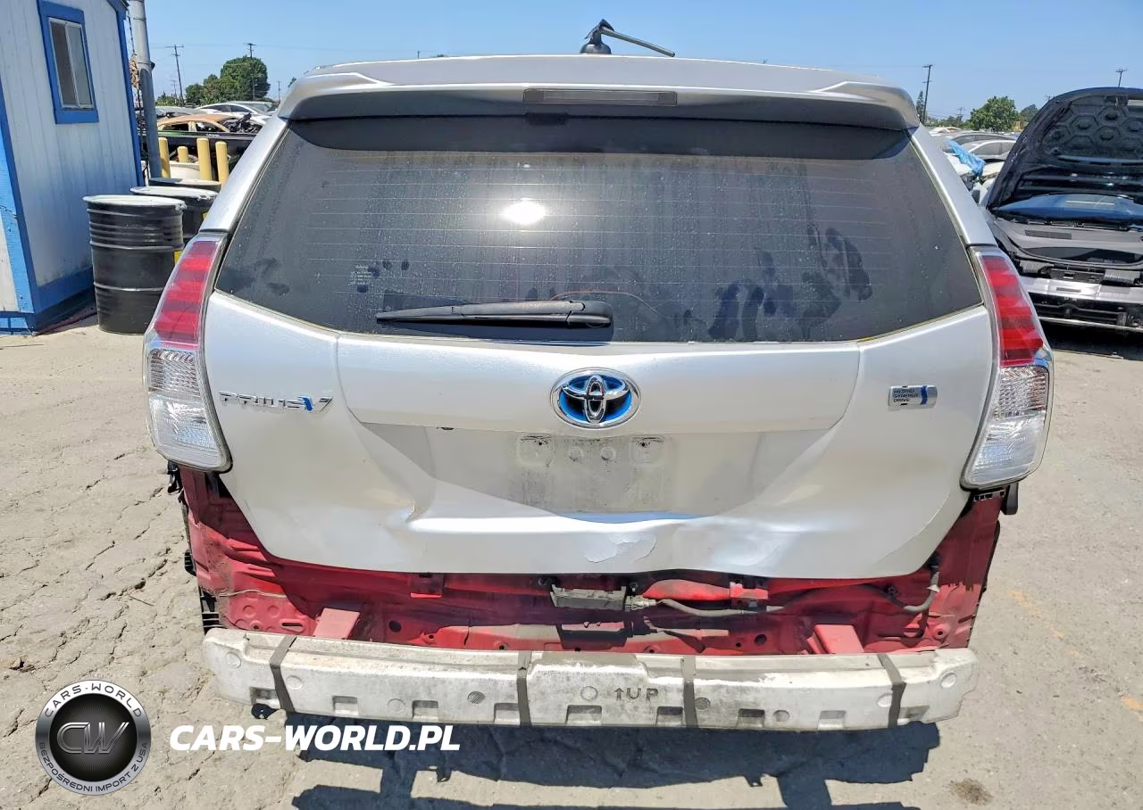 2015 Toyota Prius V Three VIN:JTDZN3EUXFJ020801 - 6