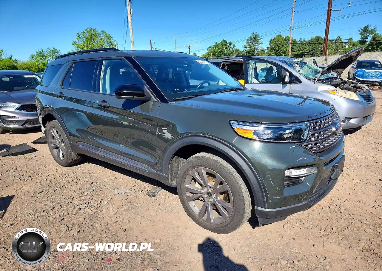 2022 Ford Explorer Xlt VIN:1FMSK8DH5NGB14457 - 4