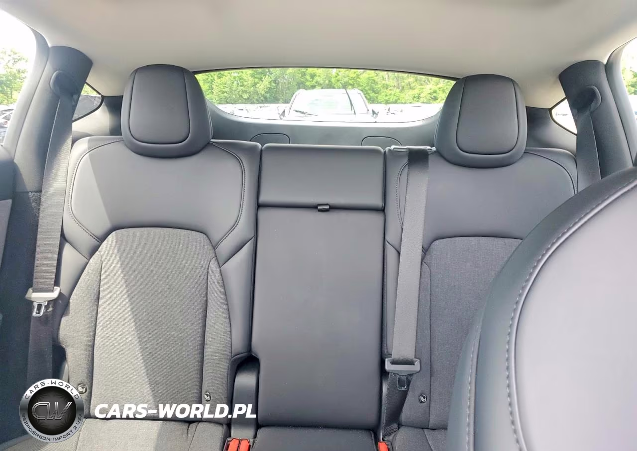 2026 Tesla Model Y VIN:7SAYGDEE9TA686264 - 10