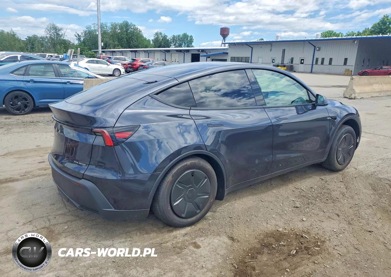 2026 Tesla Model Y VIN:7SAYGDEE9TA686264 - 3
