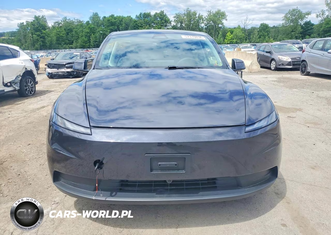 2026 Tesla Model Y VIN:7SAYGDEE9TA686264 - 5