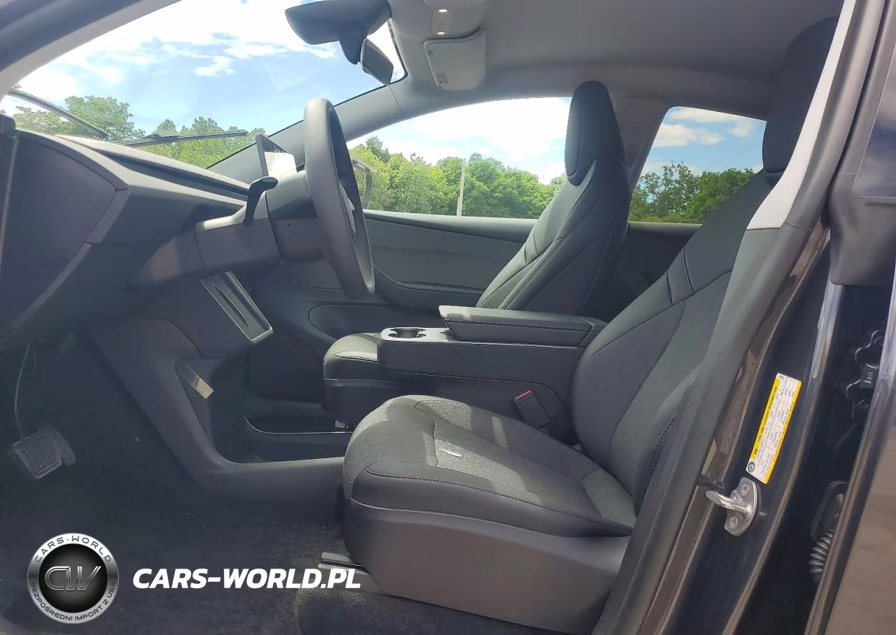 2026 Tesla Model Y VIN:7SAYGDEE9TA686264 - 7