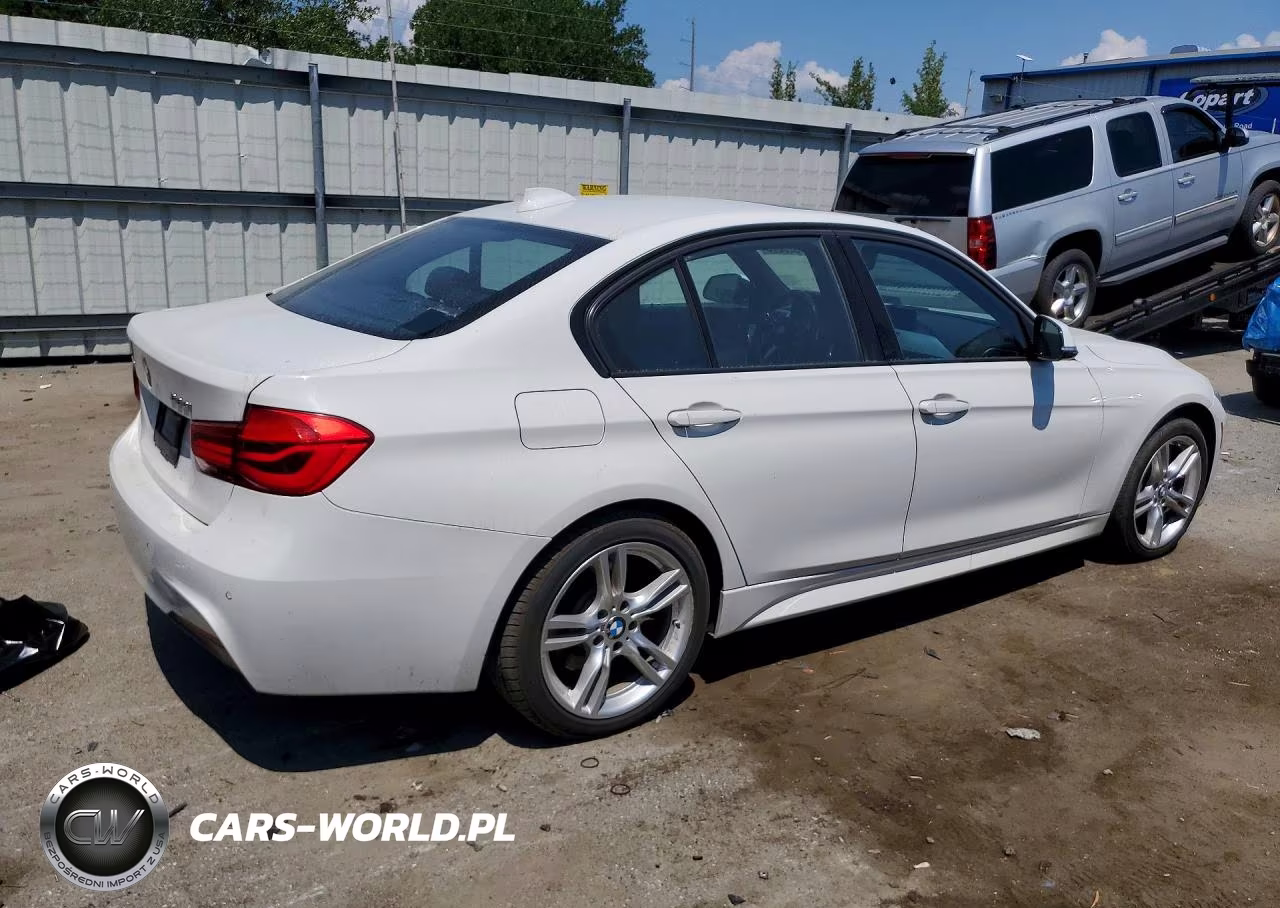 2017 BMW 330 Xi VIN:WBA8D9C34HA004413 - 3