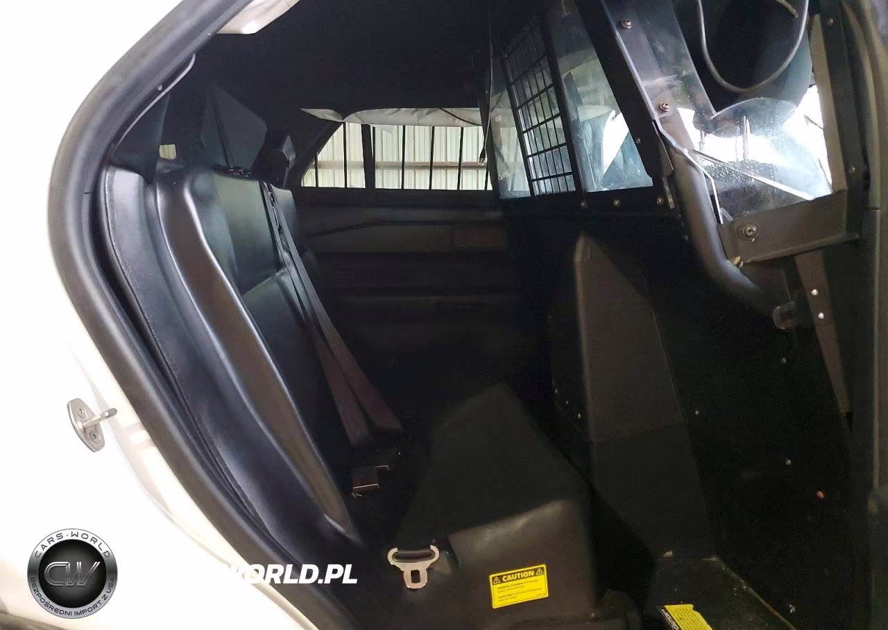 2023 Ford Explorer Police Interceptor VIN:1FM5K8ABXPGB55764 - 10