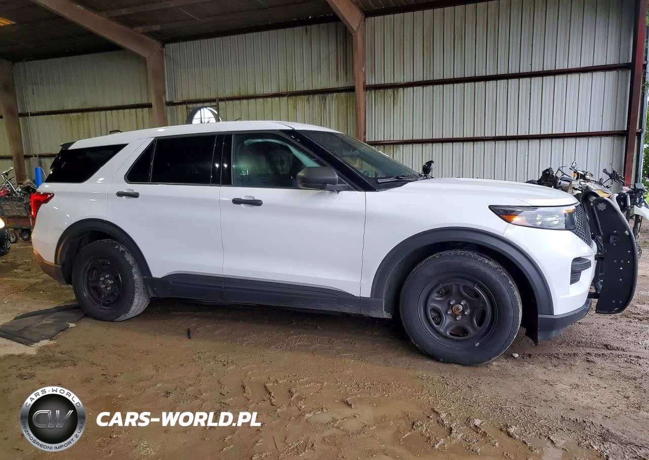 2023 Ford Explorer Police Interceptor VIN:1FM5K8ABXPGB55764 - 4