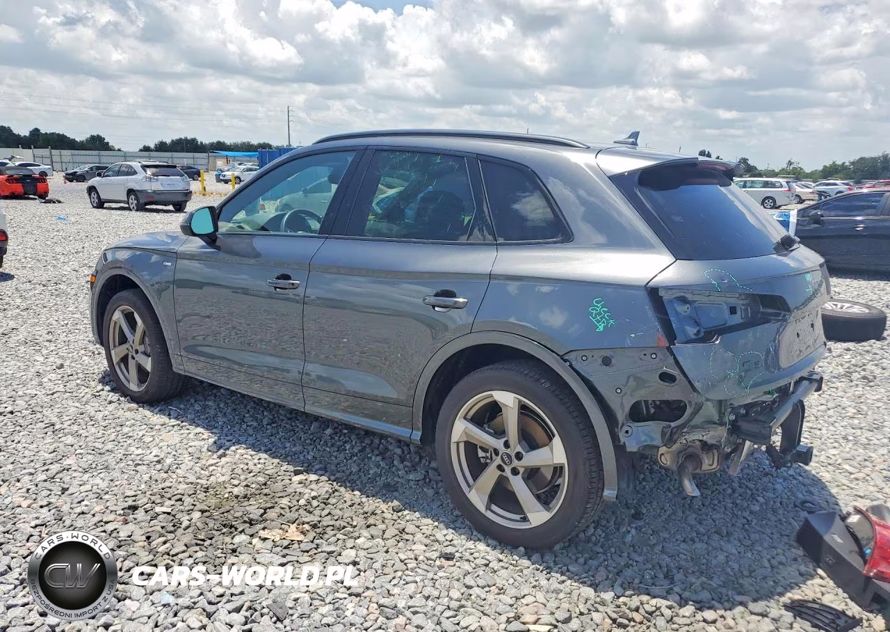 2020 Audi Q5 Titanium Prestige VIN:WA1FNAFY5L2103237 - 2