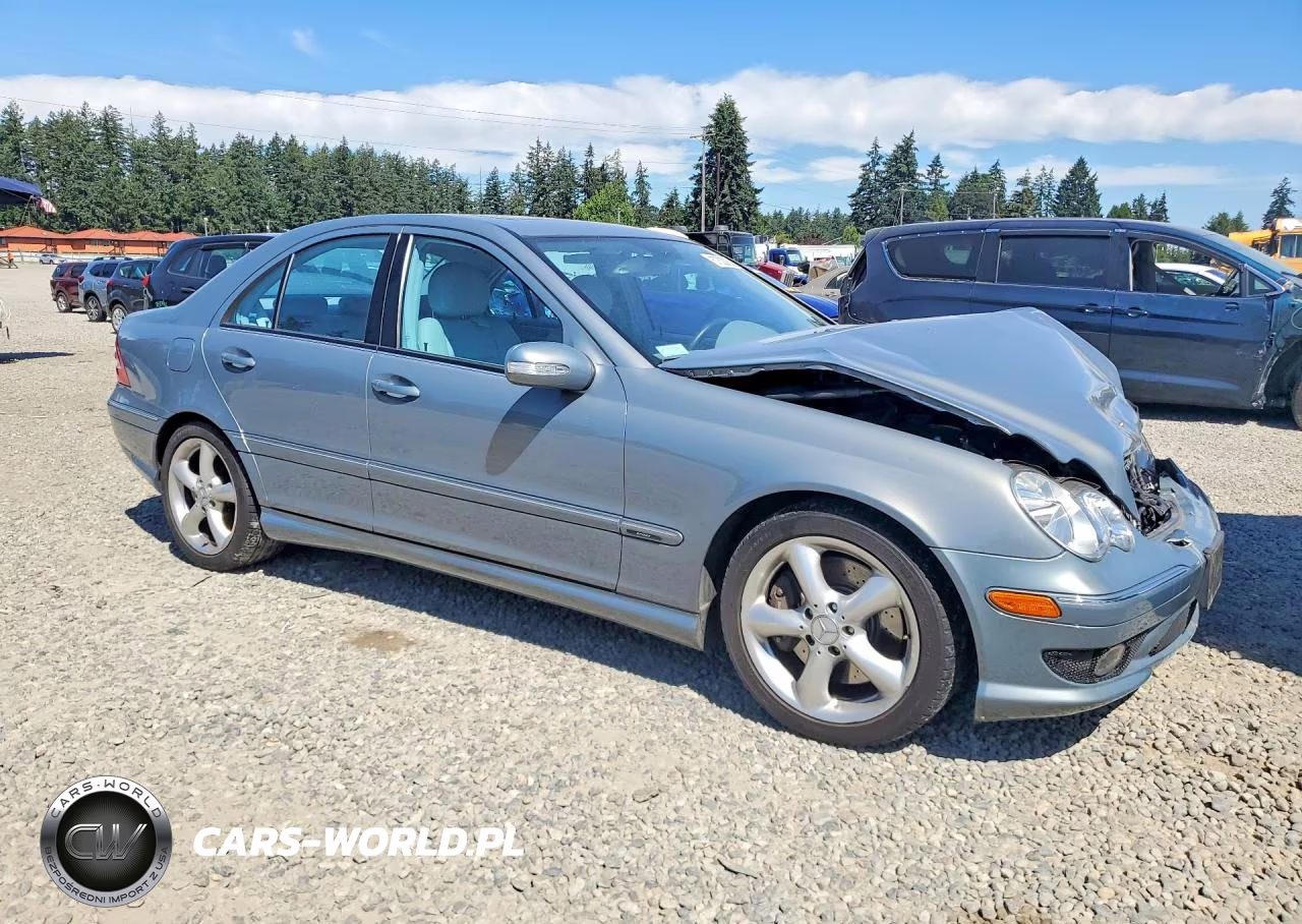 2005 Mercedes-Benz C 230K Sport Sedan VIN:WDBRF40J75F706553 - 4