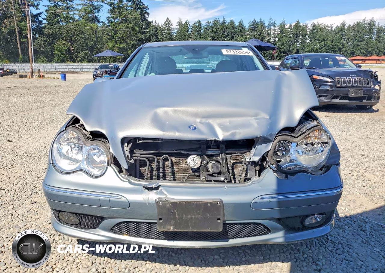 2005 Mercedes-Benz C 230K Sport Sedan VIN:WDBRF40J75F706553 - 5