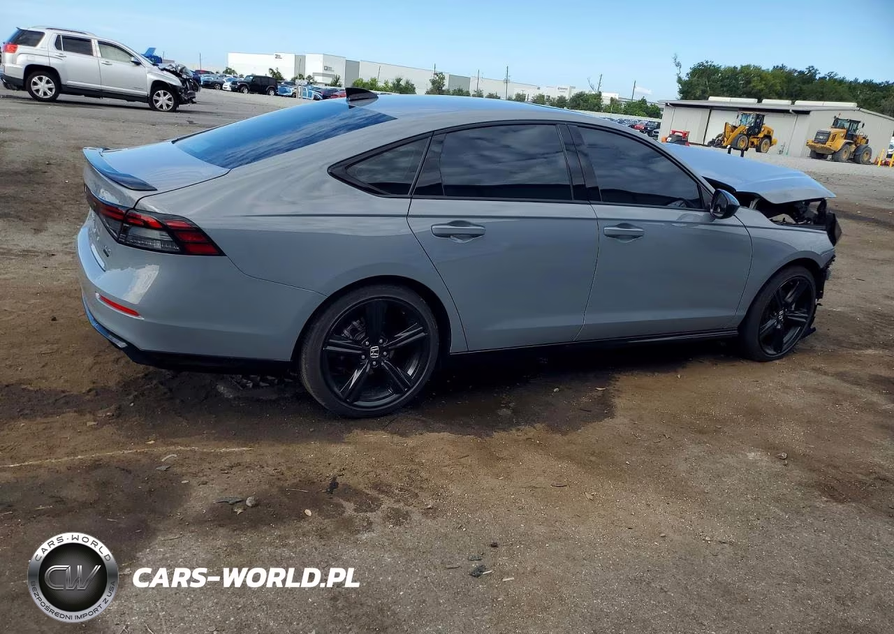 2024 Honda Accord Hybrid Sport-L VIN:1HGCY2F71RA064613 - 3