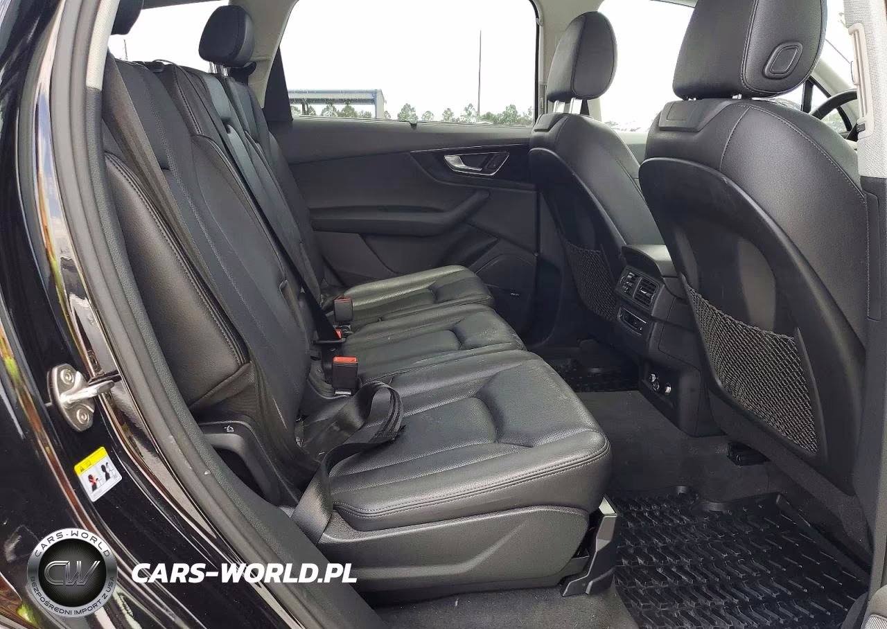 2018 Audi Q7 Premium Plus VIN:WA1LABF73JD012108 - 11