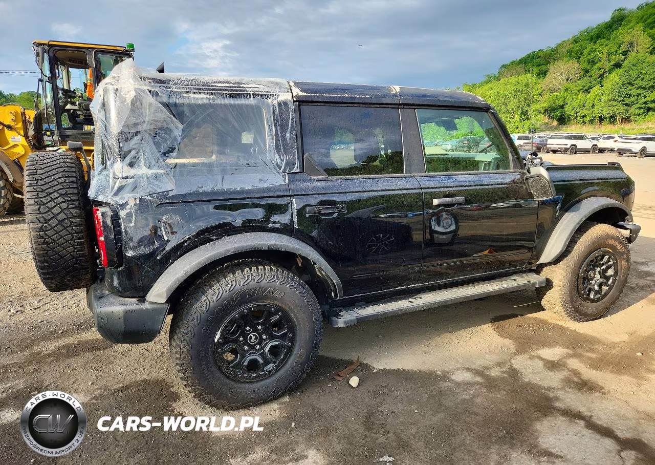 2024 Ford Bronco Wildtrak VIN:1FMEE2BP2RLB04171 - 3