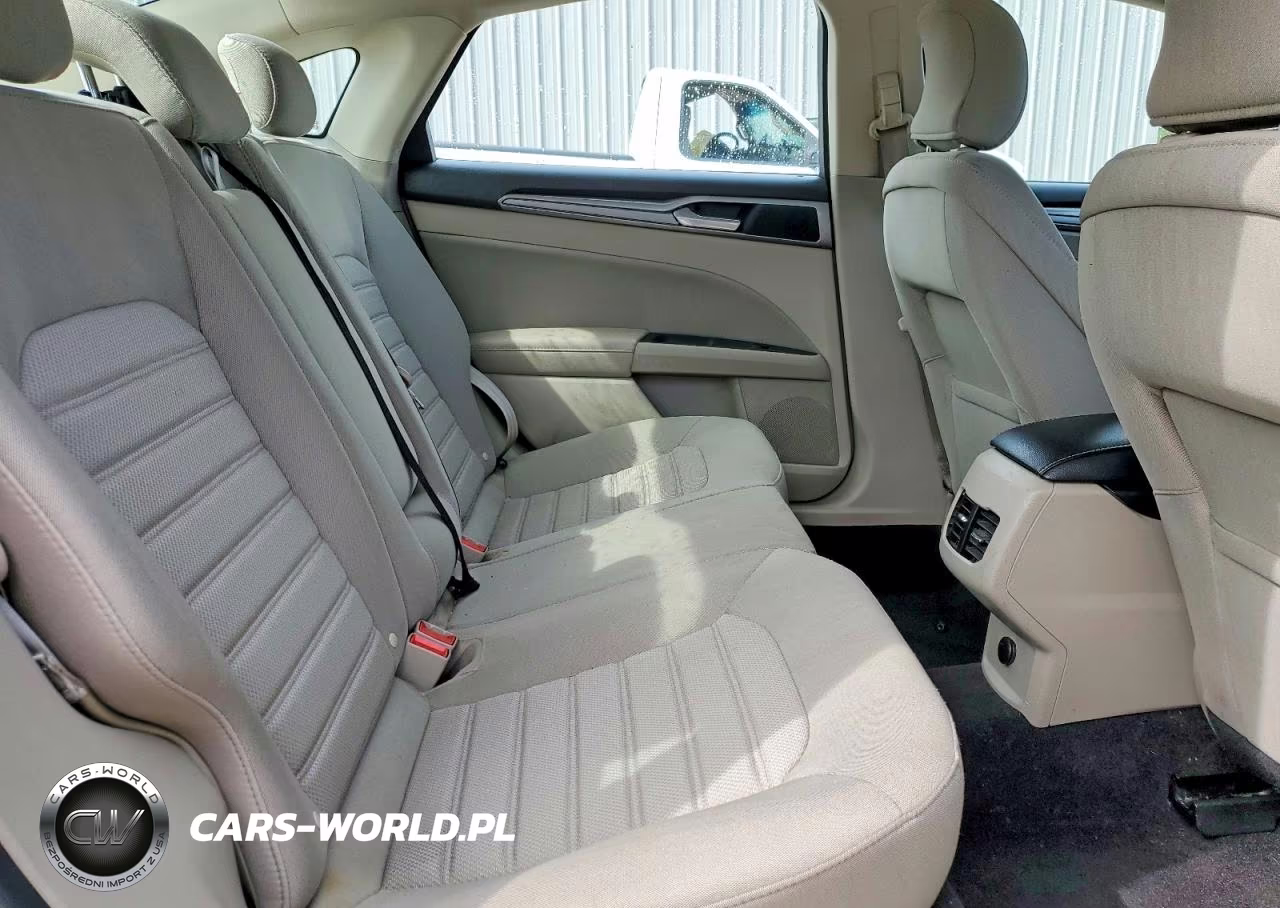 2019 Ford Fusion Se VIN:3FA6P0LU4KR262228 - 10