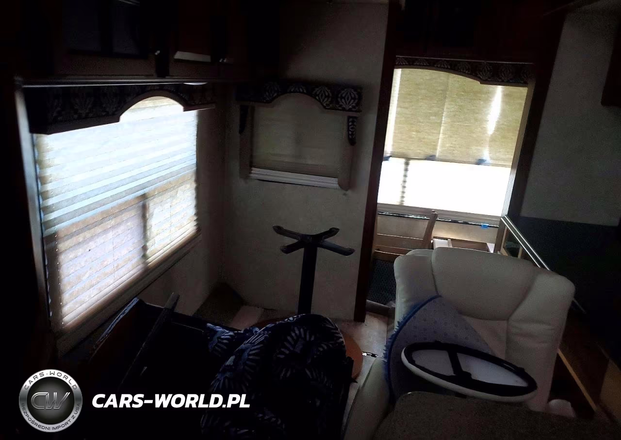 2014 Keystone Big Sky Camper VIN:4YDF3722XE4700209 - 9
