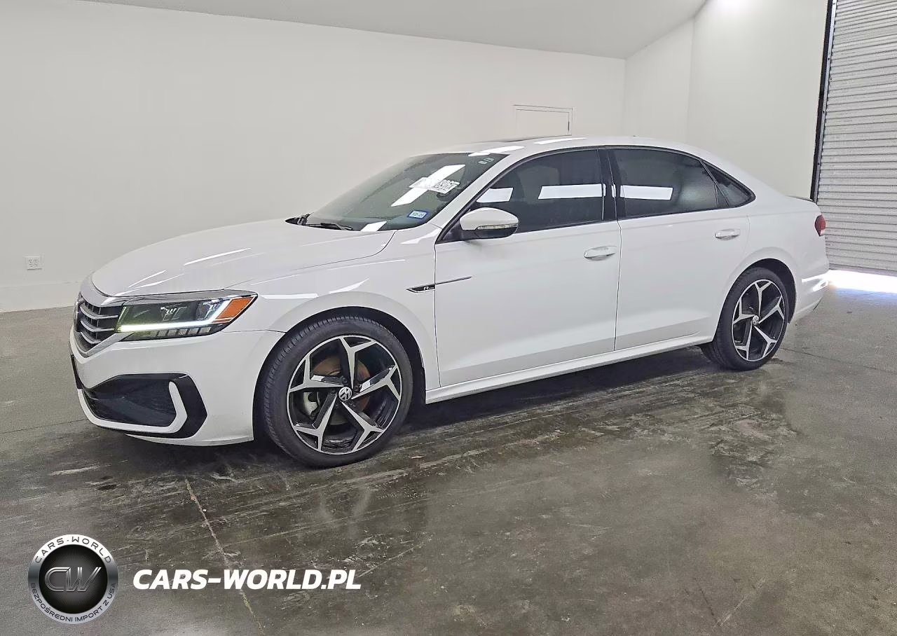 2021 Volkswagen Passat R-Line – zdjęcie 1 z 12