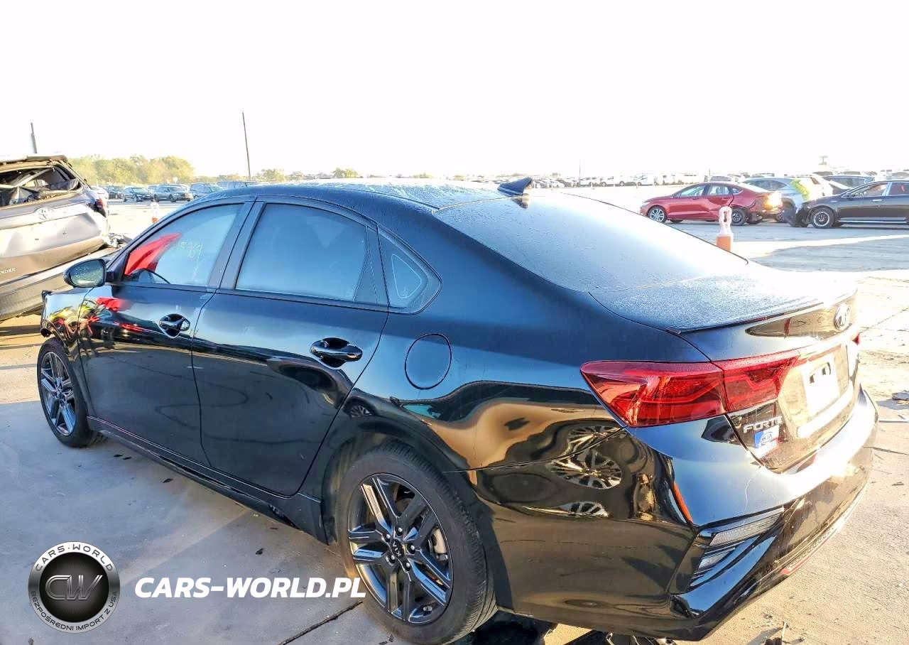2021 Kia Forte Gt Line VIN:3KPF34AD3ME386209 - 2
