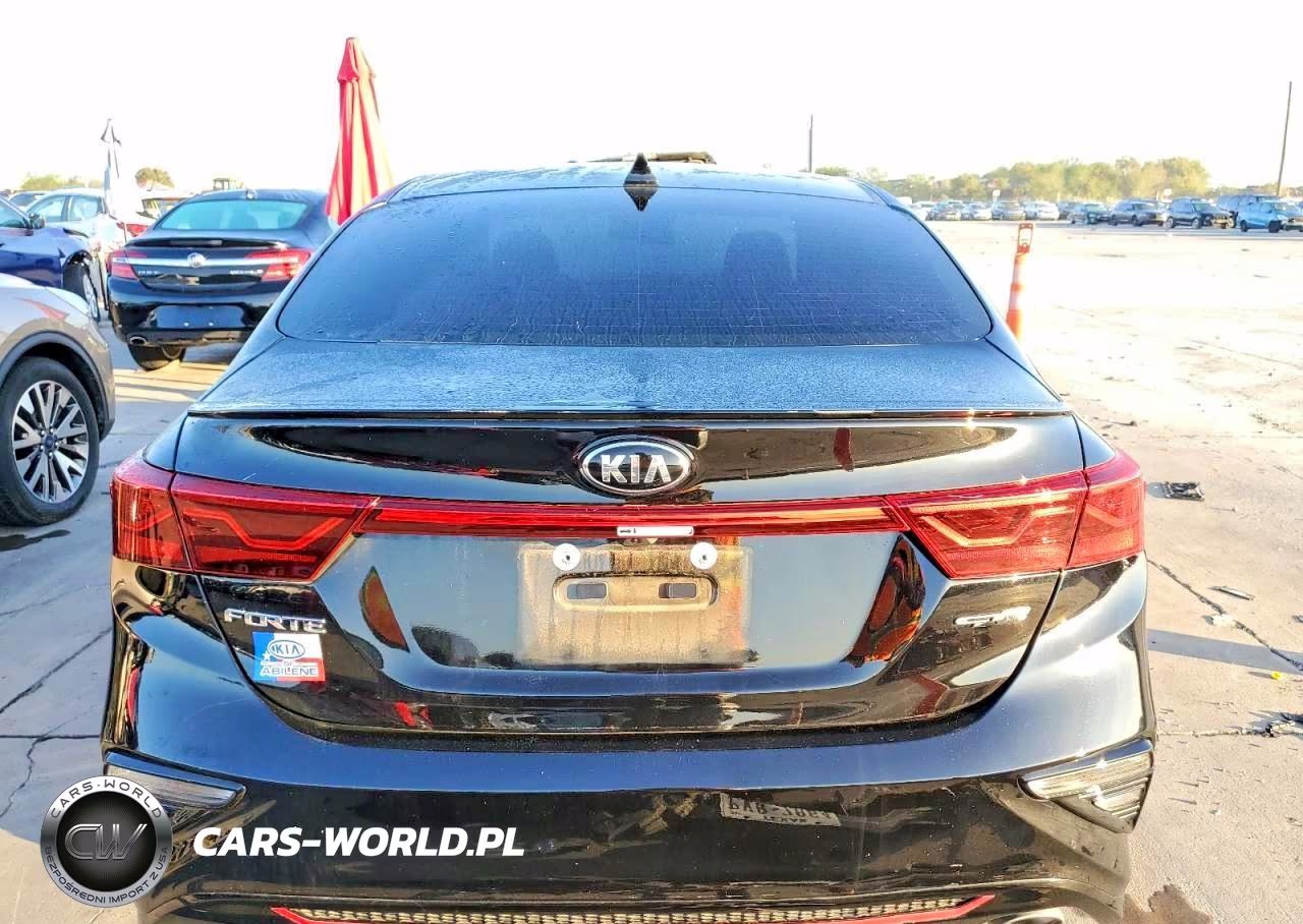 2021 Kia Forte Gt Line VIN:3KPF34AD3ME386209 - 6