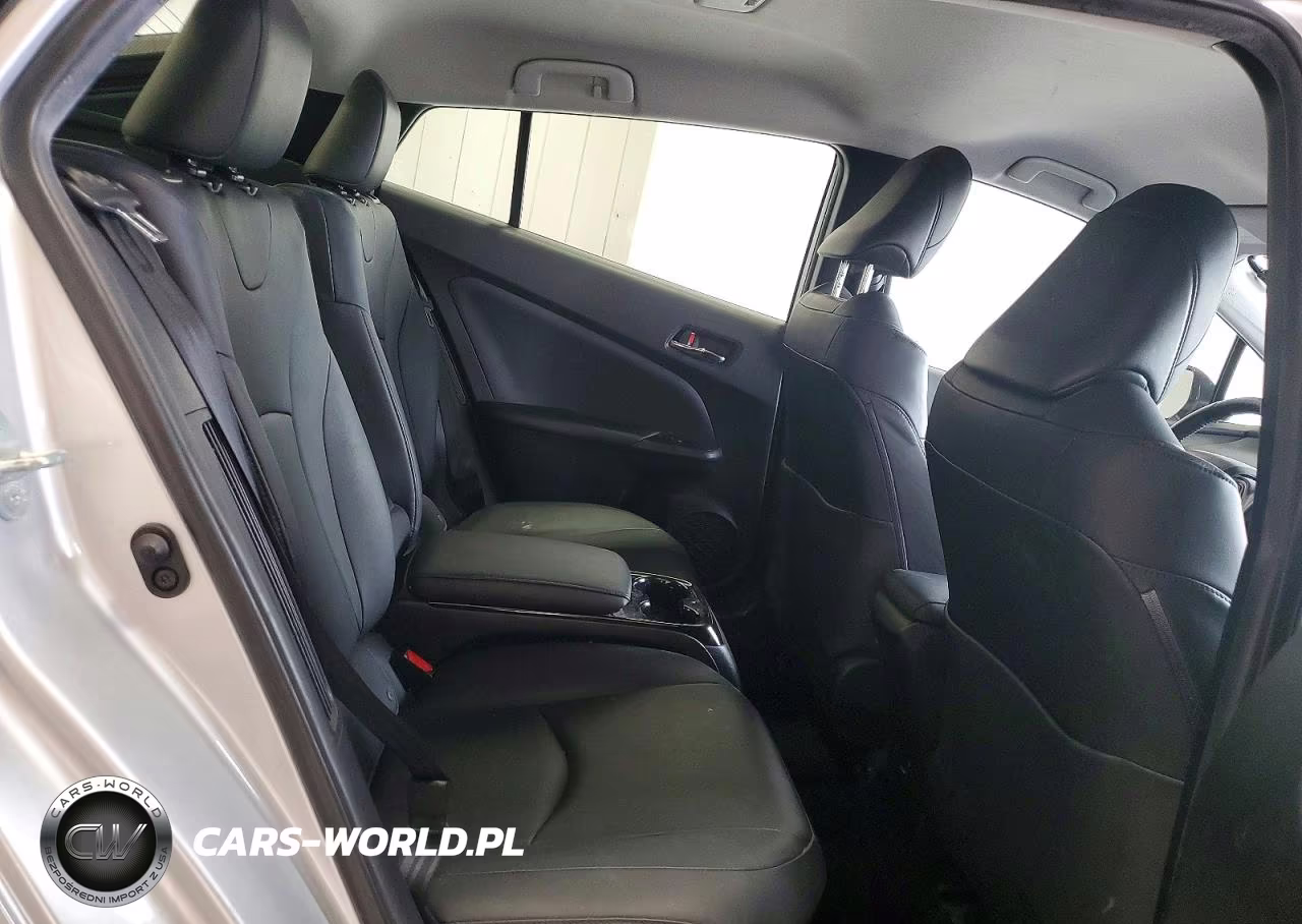 2017 Toyota Prius Prime Advanced VIN:JTDKARFP9H3030963 - 10