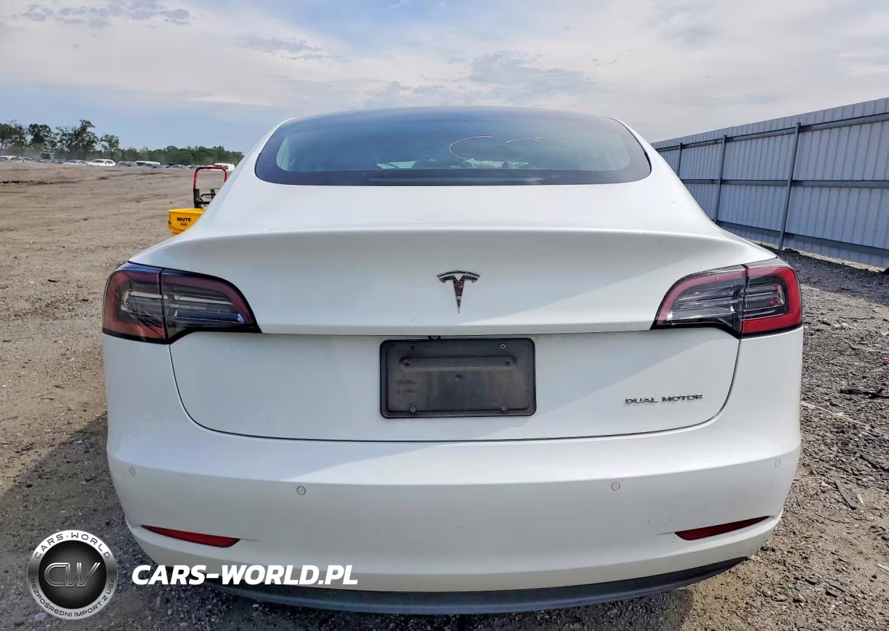 2018 Tesla Model 3 VIN:5YJ3E1EB0JF185667 - 6