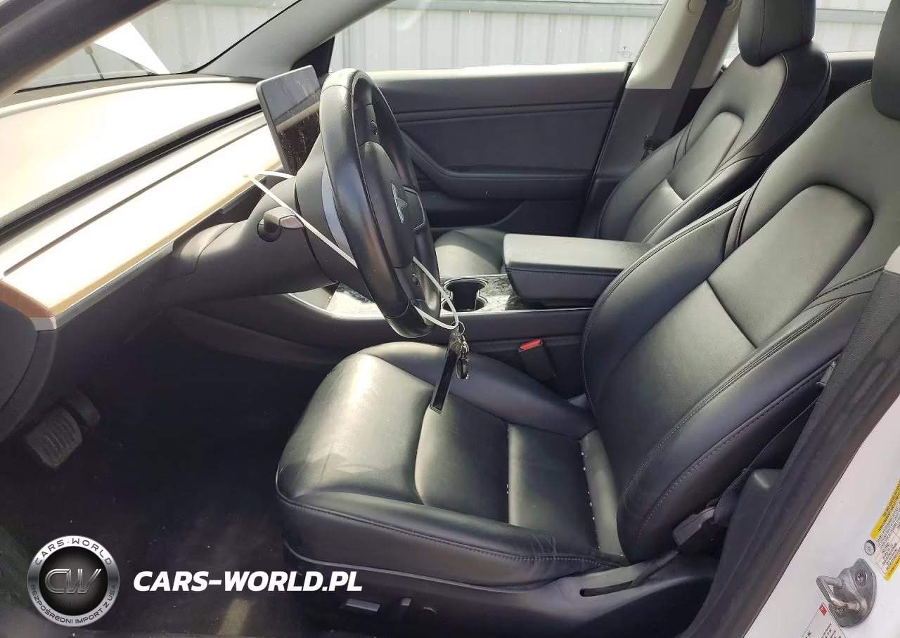 2018 Tesla Model 3 VIN:5YJ3E1EB0JF185667 - 7