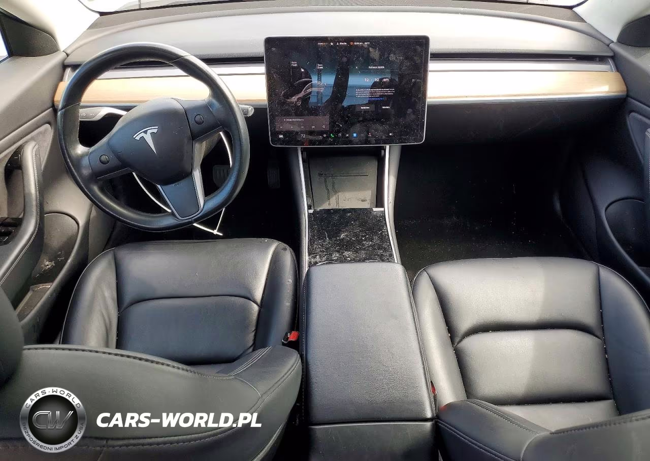 2018 Tesla Model 3 VIN:5YJ3E1EB0JF185667 - 8
