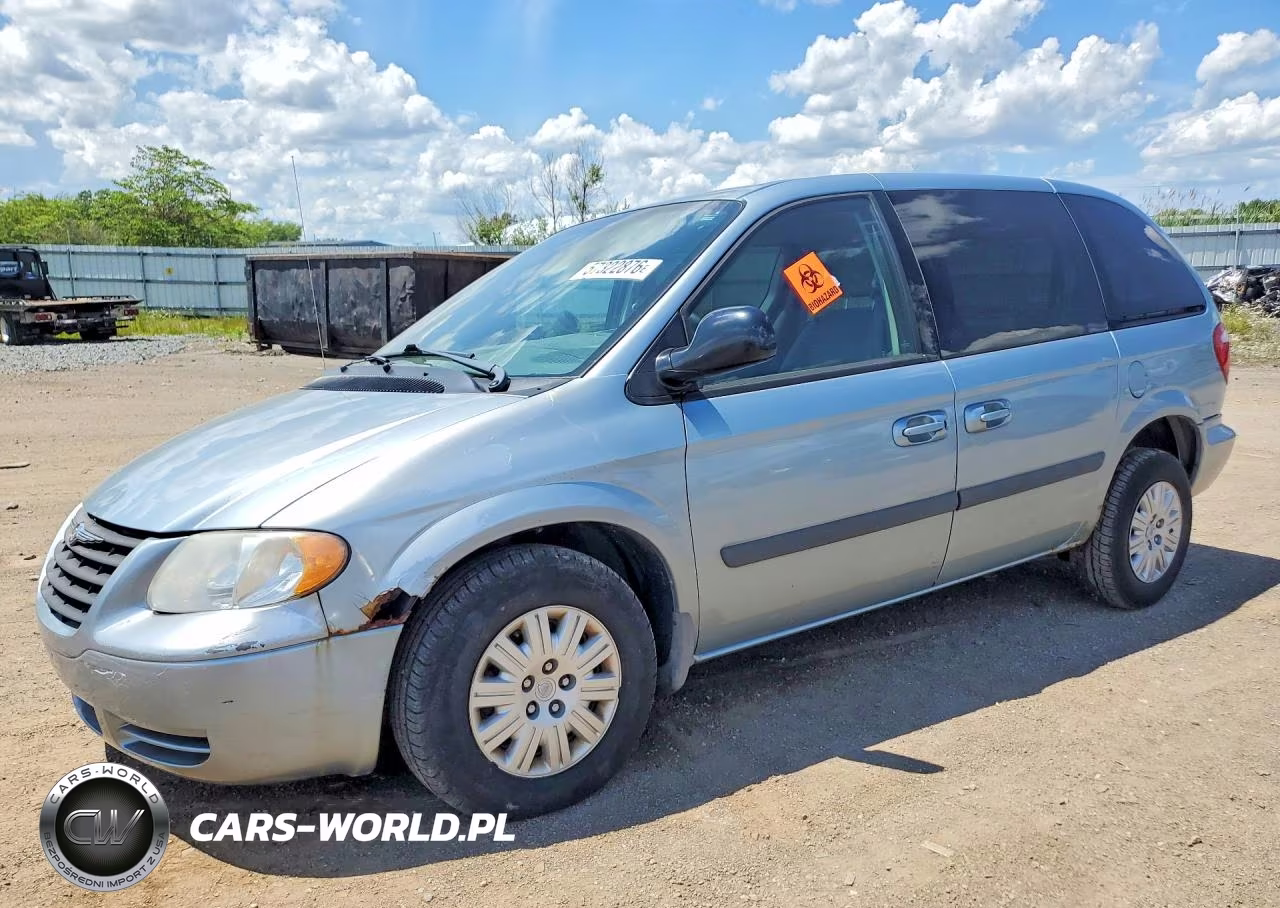 2006 Chrysler Town & Country VIN:1A4GP45R56B746024 - 1