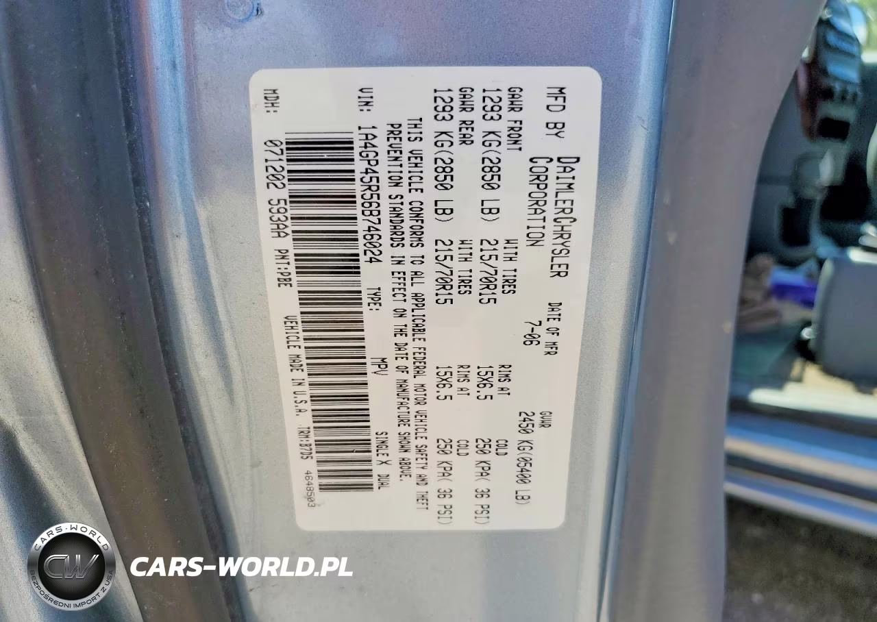 2006 Chrysler Town & Country VIN:1A4GP45R56B746024 - 13