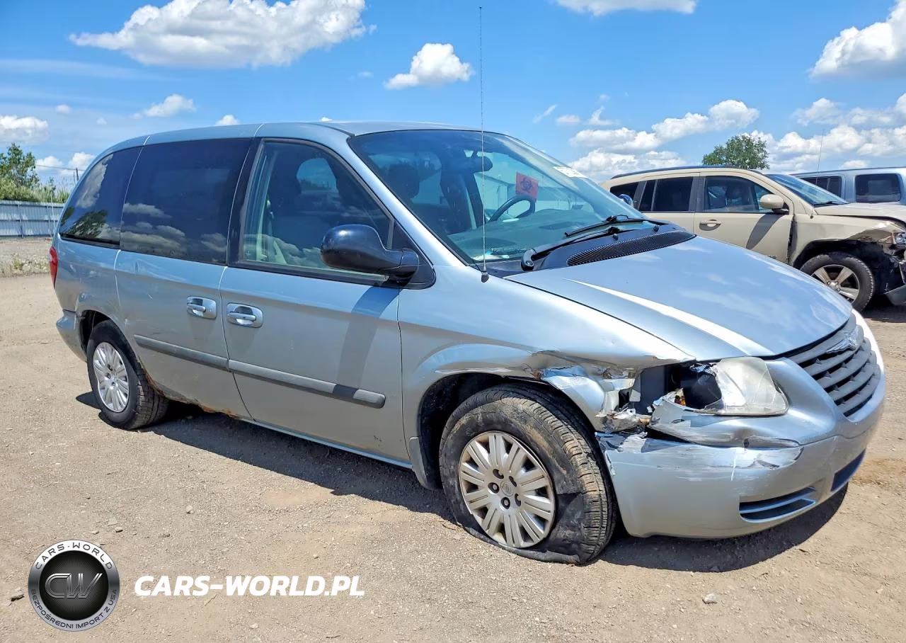 2006 Chrysler Town & Country VIN:1A4GP45R56B746024 - 4